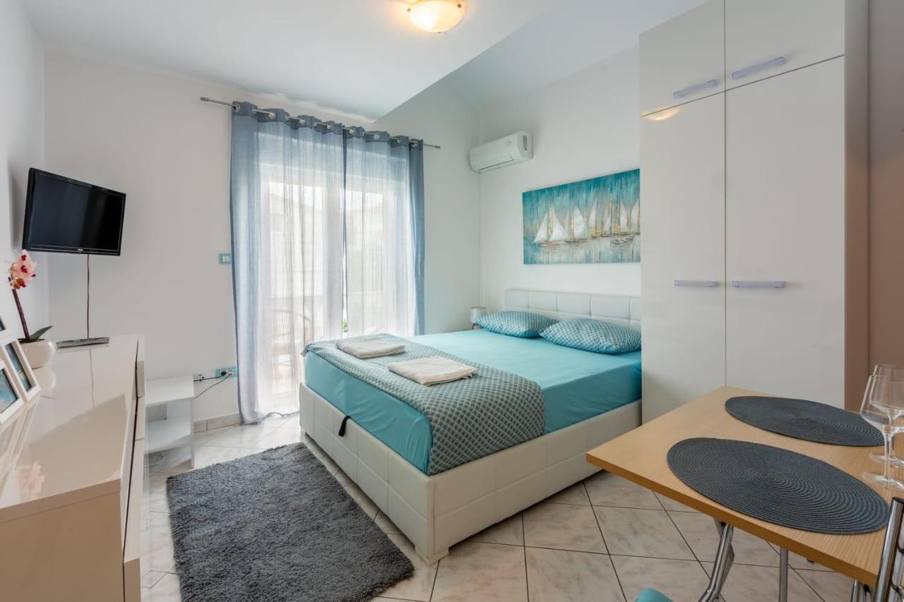 Apartmani Tena Selce Exterior foto