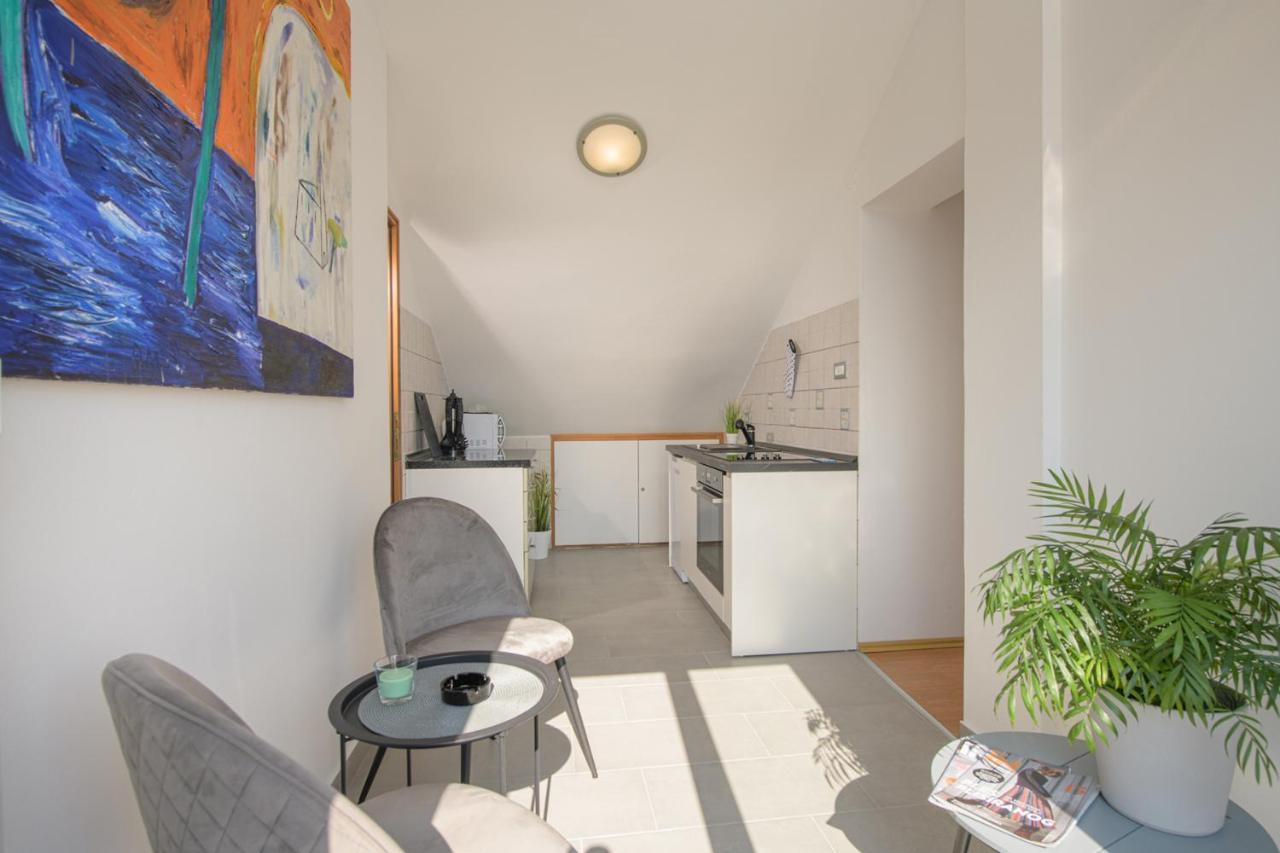 Apartmani Tena Selce Exterior foto