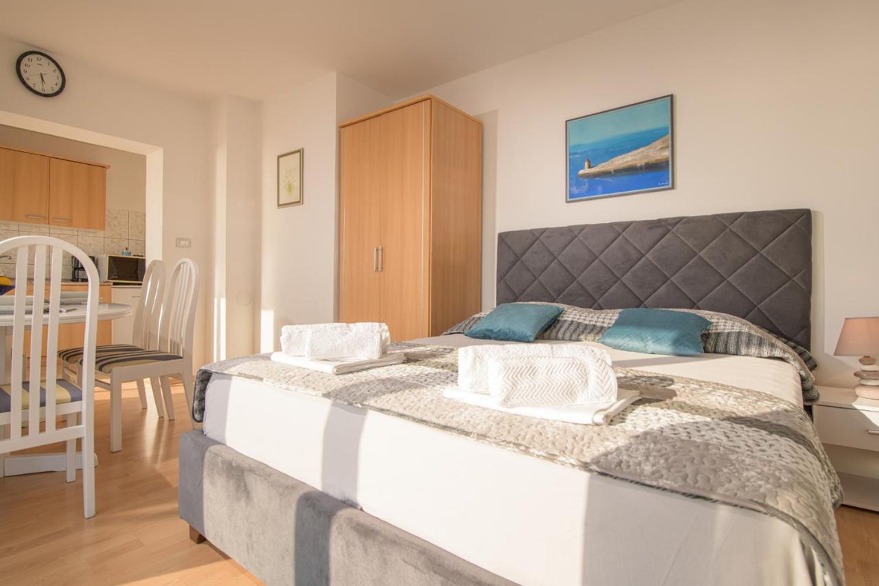 Apartmani Tena Selce Exterior foto