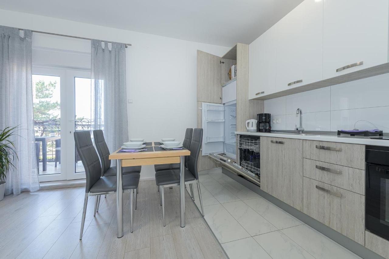 Apartmani Tena Selce Exterior foto