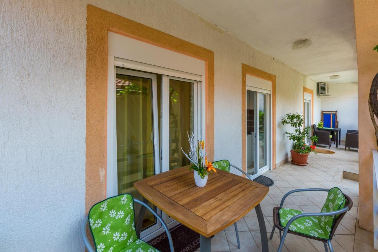 Apartmani Tena Selce Exterior foto
